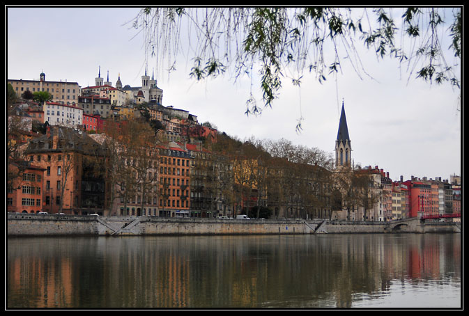 Lyon Rives De Saone